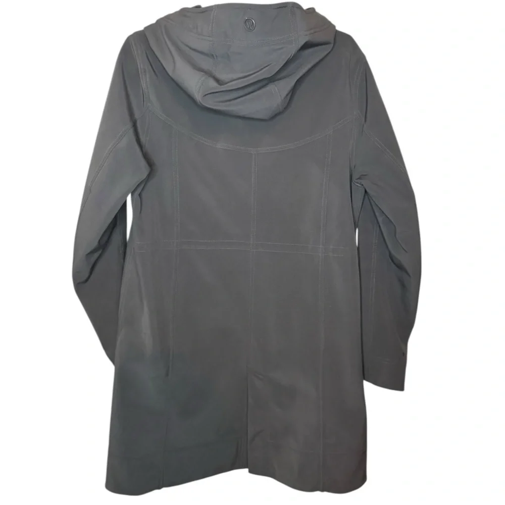 LULULEMON City Softshell Dark Gray Heavy Jacket Rain Coat Size 8